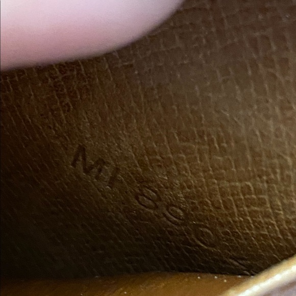 Louis Vuitton monogram wallet - Picture 6 of 7